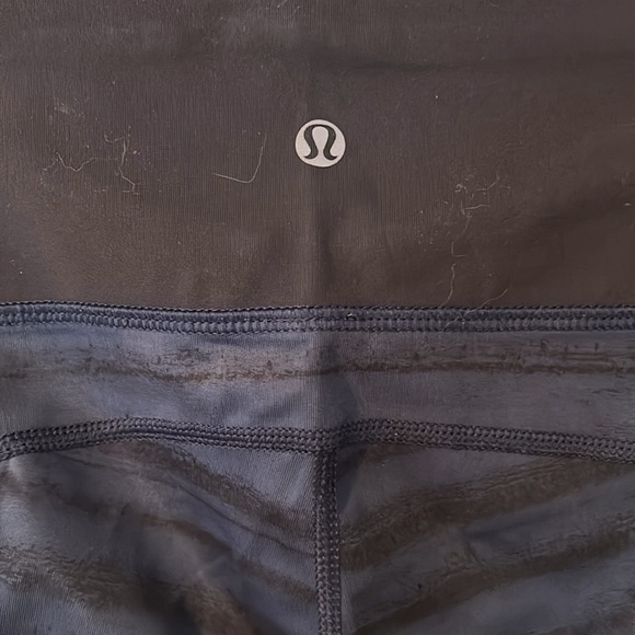Sz 4 Lululemon cropped tights - Picture 1 of 6